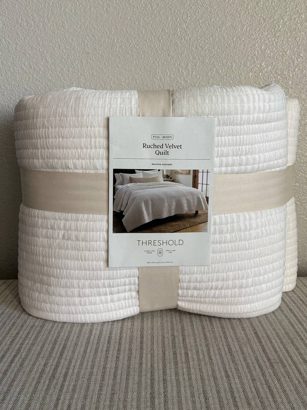 NWT Full/Queen Ruched Velvet Quilt Ivory - Threshold